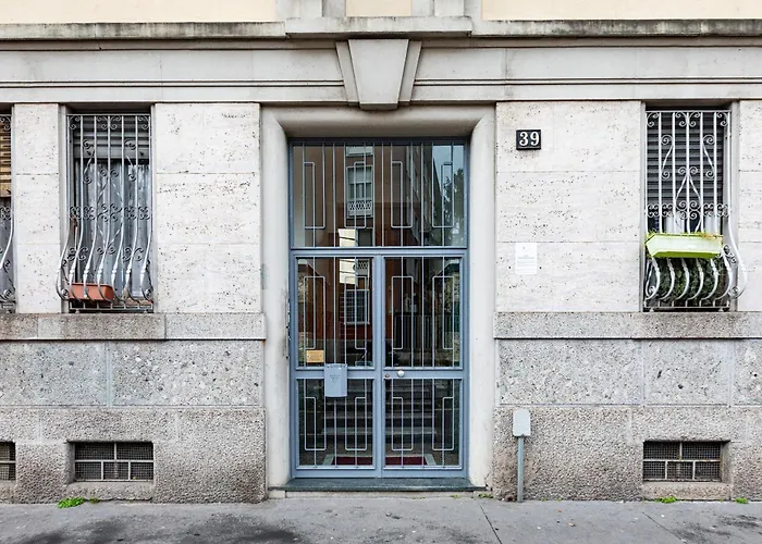 Daire Certosa Enchanting With Balcony - Collection