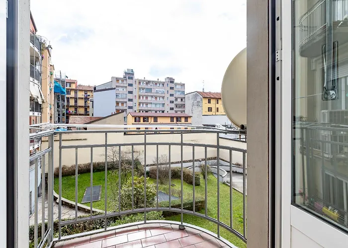 Daire Certosa Enchanting With Balcony - Collection Milano