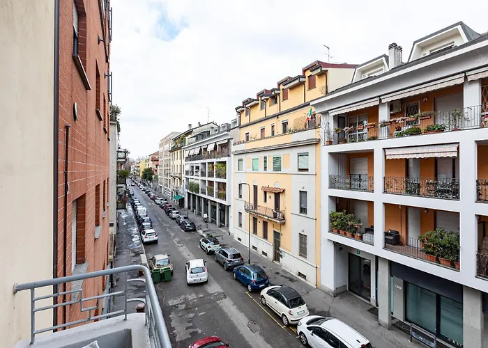 Daire Certosa Enchanting With Balcony - Collection