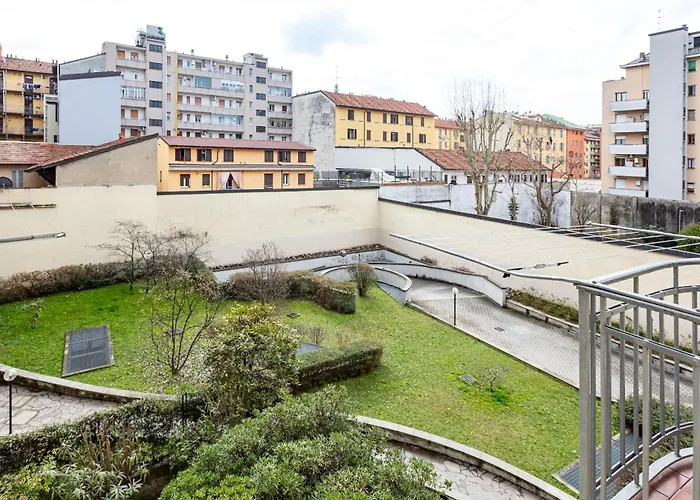 Certosa Enchanting With Balcony - Collection Daire