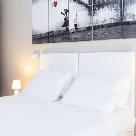 Certosa Enchanting With Balcony - Collection Milano